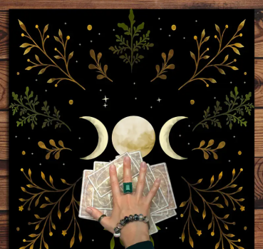 Alternativtext für Bilder: Tarot Decke Altar Tuch 75x75 cm – Spirituelles Legetuch für Tarot und Orakel von Manoja-Esoterik
